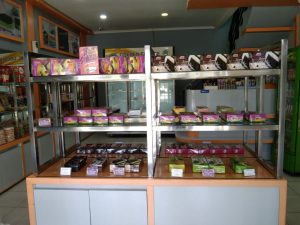 Rekomendasi Tempat Membeli Oleh-oleh Khas Bogor